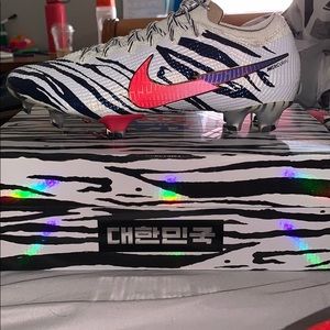 Nike mercurial Firm ground soccer cleats